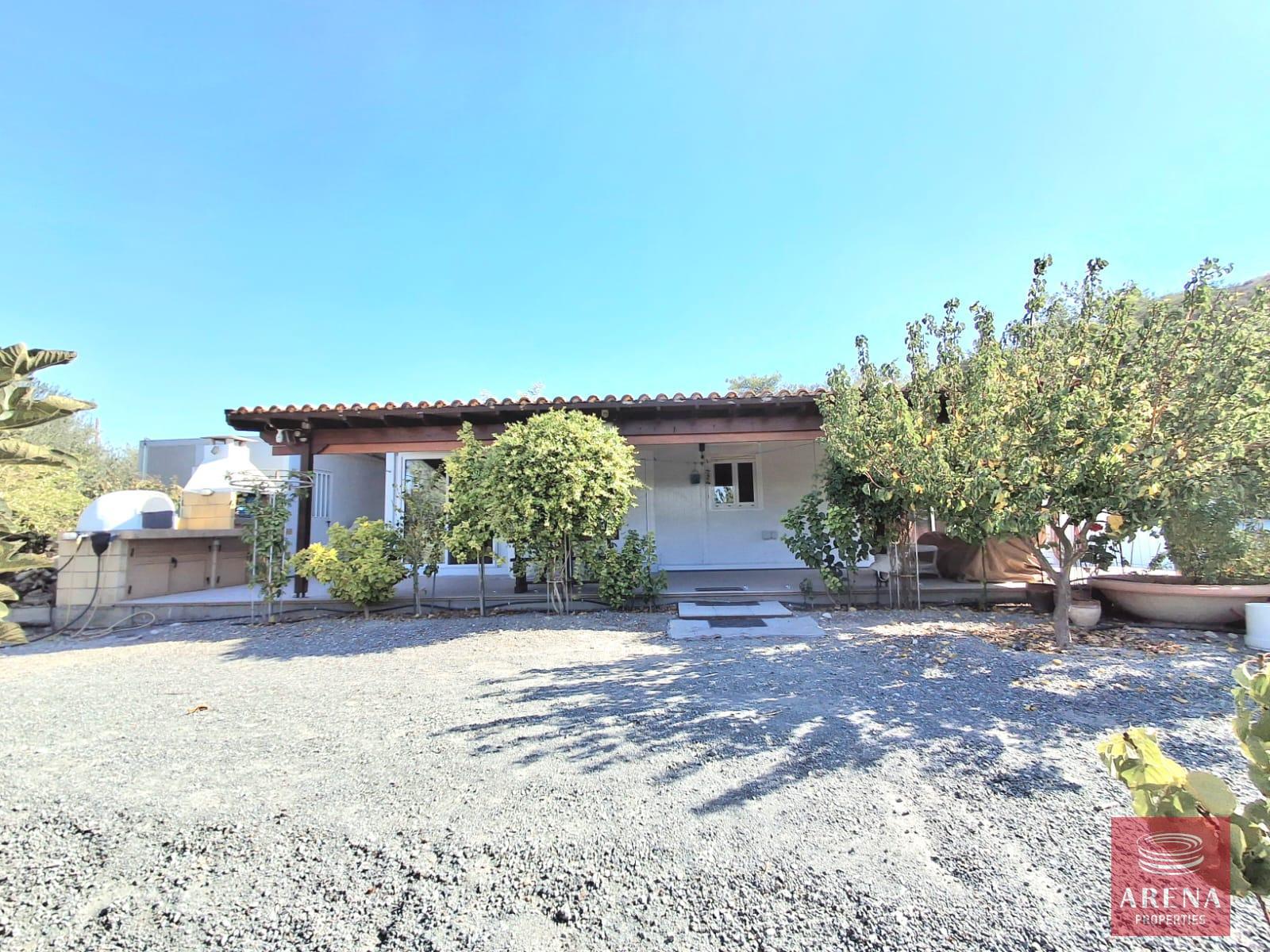 1-BUNGALOW-IN-ALETHRIKO-8835