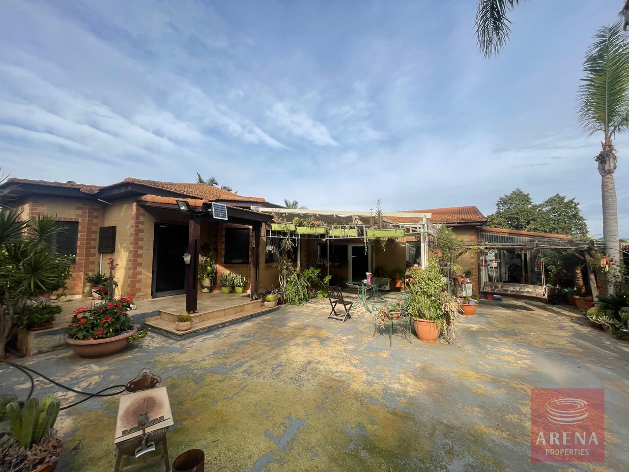 1-BUNGALOW-IN-ORMIDIA-9314