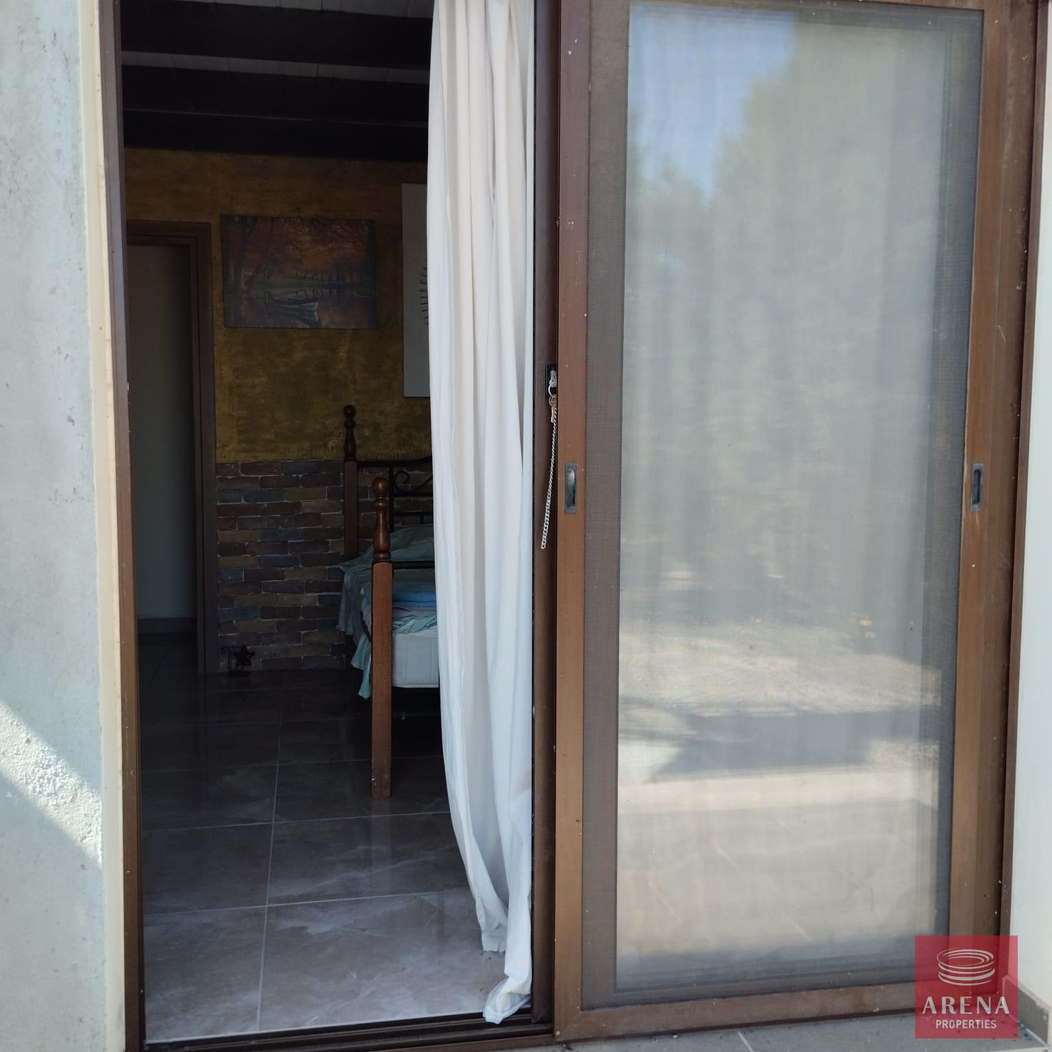 1-BUNGALOW-IN-PARALIMNI-9195-11