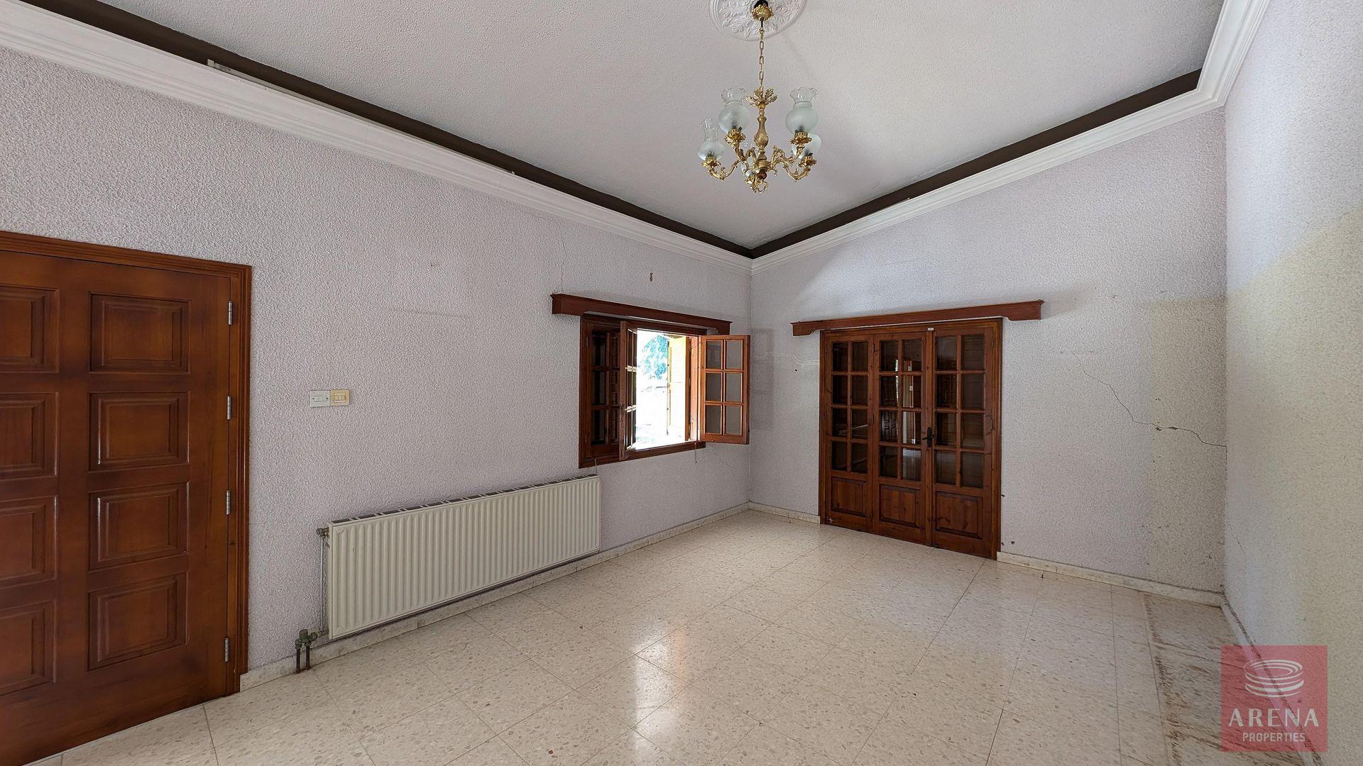 1-BUNGALOW-IN-PSEVDAS-9640-19