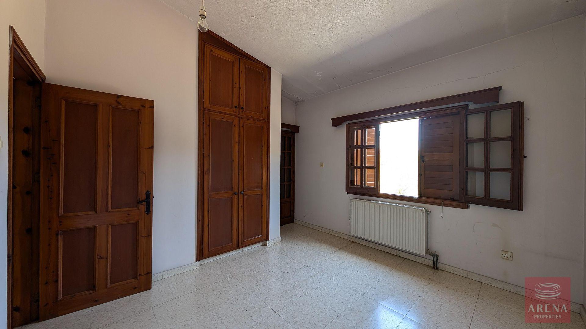 1-BUNGALOW-IN-PSEVDAS-9640-5