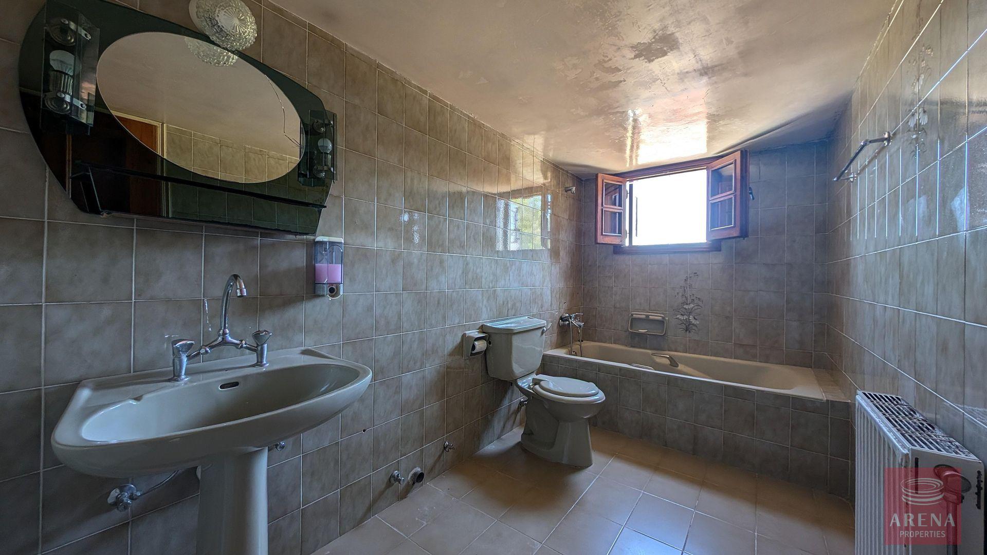 1-BUNGALOW-IN-PSEVDAS-9640-6