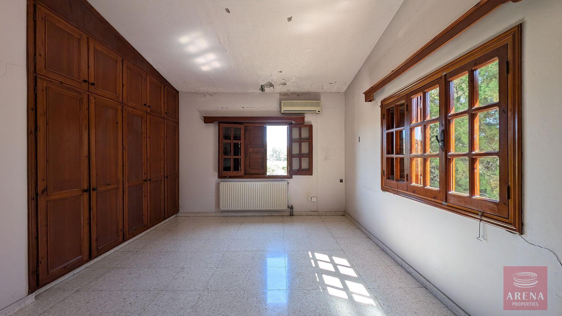 1-BUNGALOW-IN-PSEVDAS-9640-7