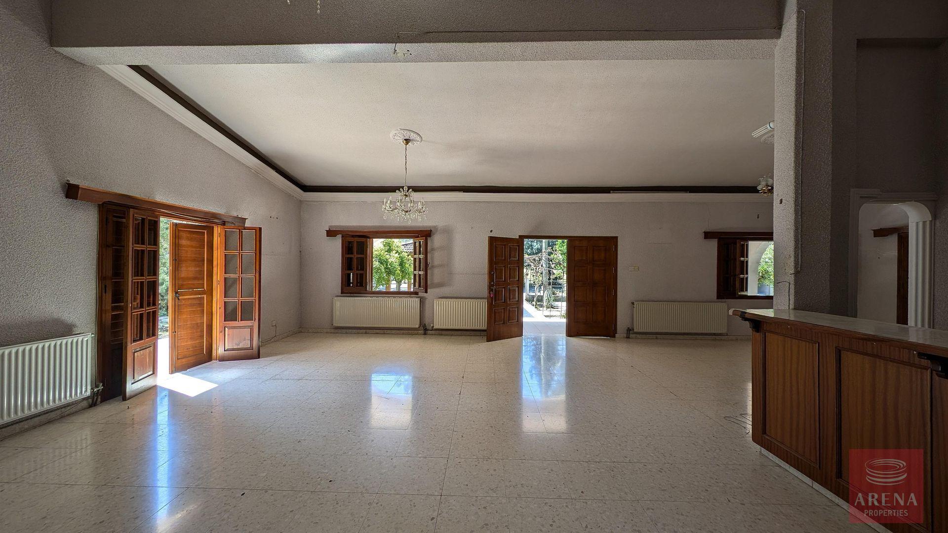 1-BUNGALOW-IN-PSEVDAS-9640-8