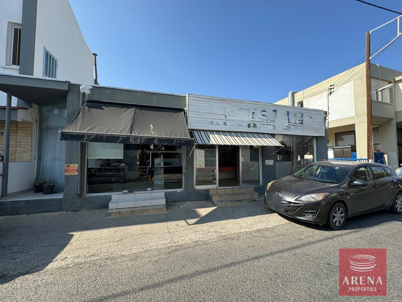 1-Builing-in-paralimni-8888