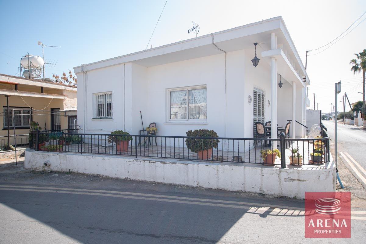 1-Bungalow-for-sale-5598-1