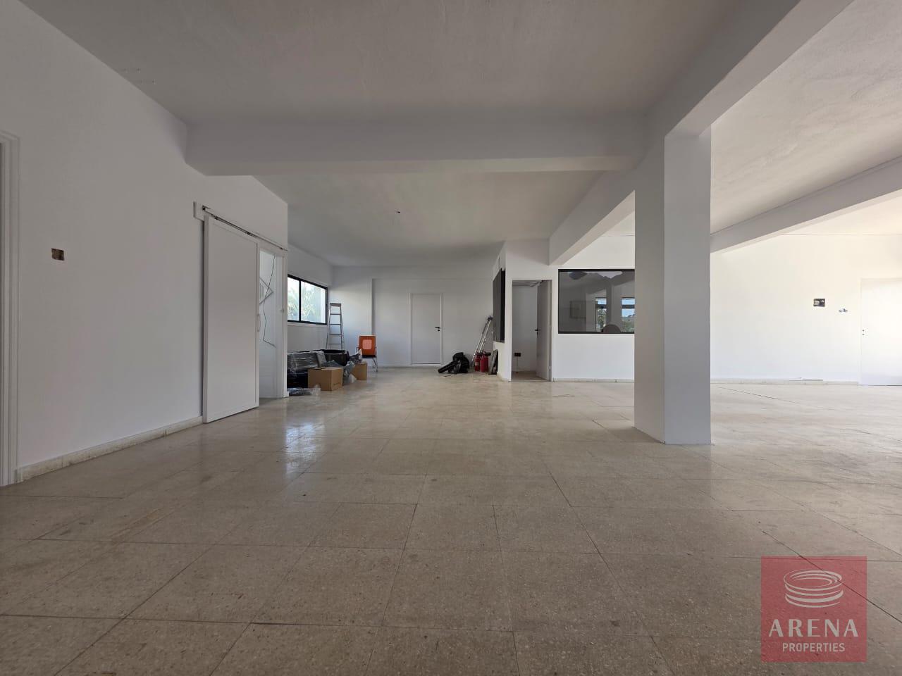 1-COMMERCIAL-RENT-9651-10