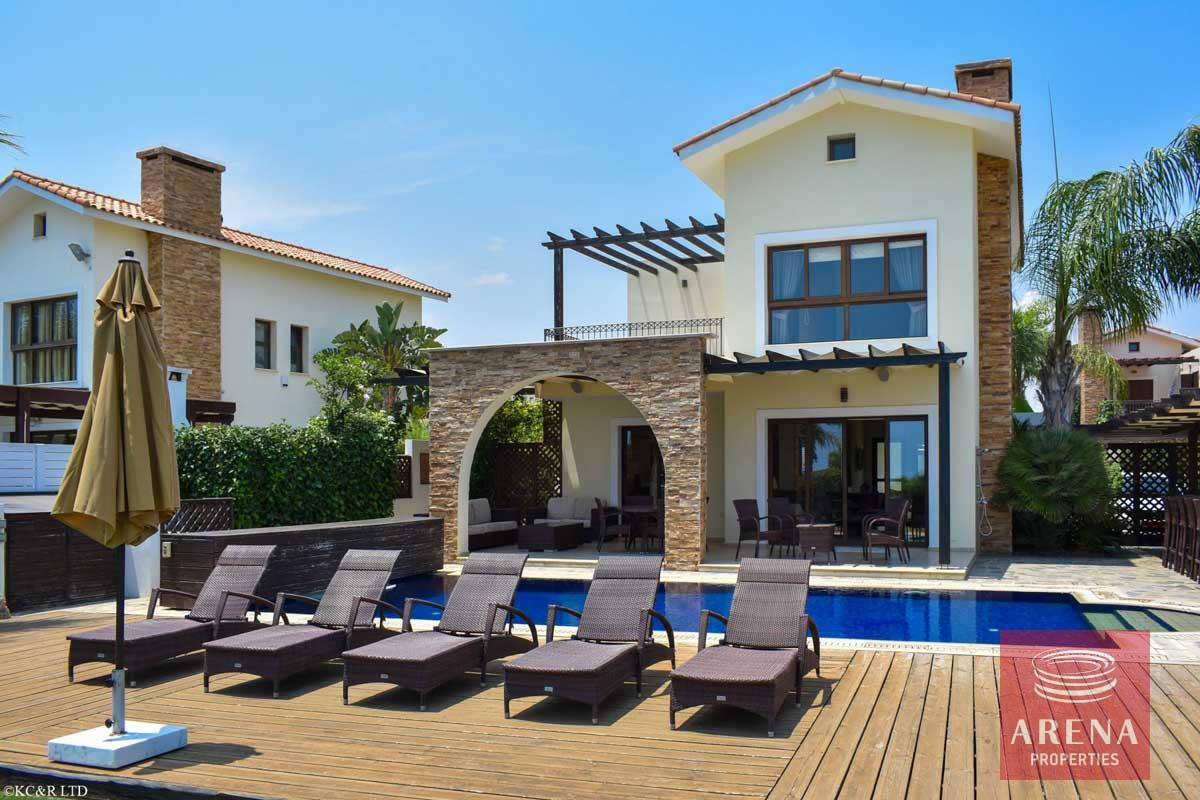 1-FRONT-LINE-VILLA-2