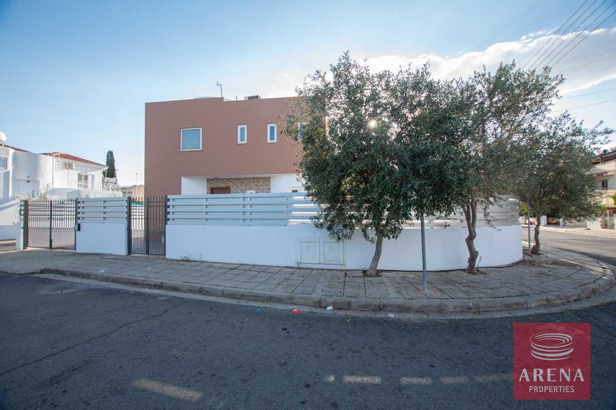 1-HOUSE-FOR-SALE-paralimni-4252-2