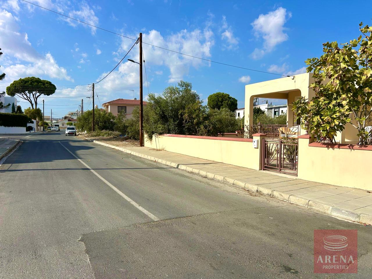 1-HOUSE-IN-ARADIPPOU-10310-13-3