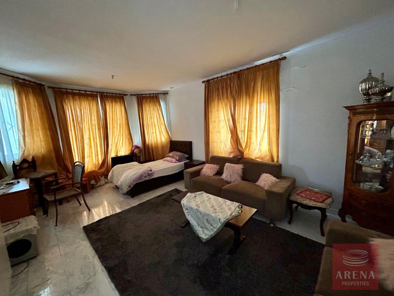 1-HOUSE-IN-ARADIPPOU-10310-18-3