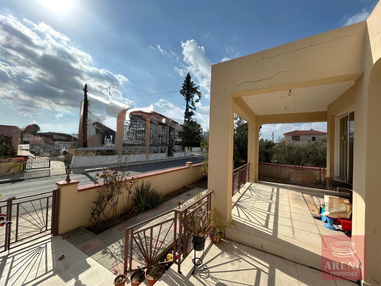 1-HOUSE-IN-ARADIPPOU-10310-2-3