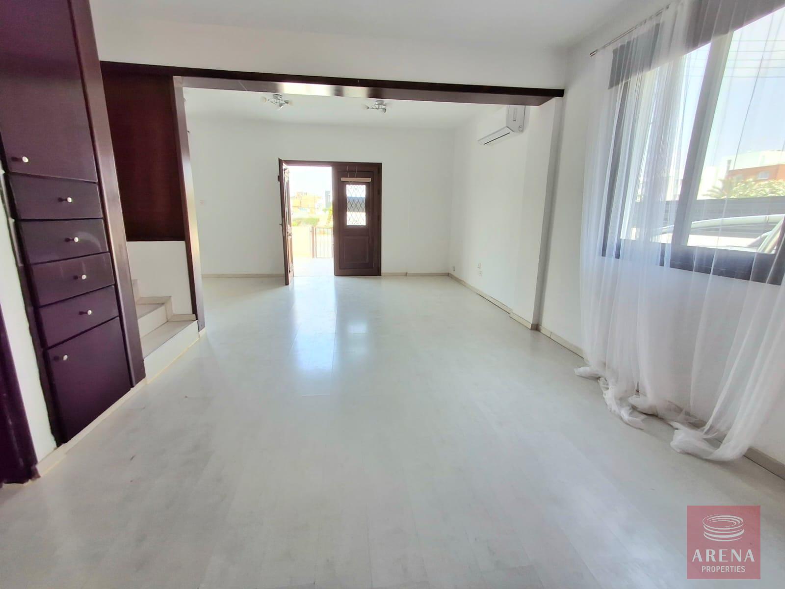 1-HOUSE-IN-NEW-MARINA-AREA-9876-15-1