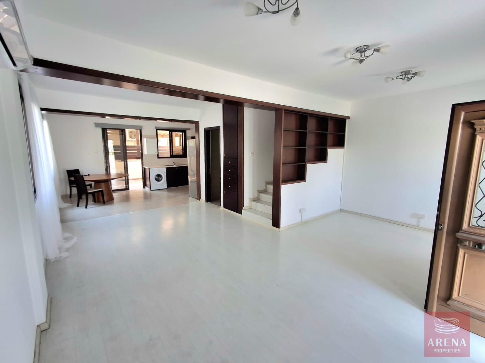 1-HOUSE-IN-NEW-MARINA-AREA-9876-17-1