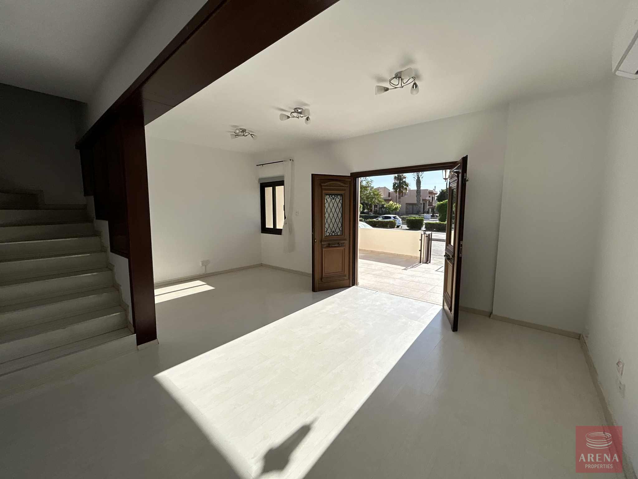 1-HOUSE-IN-NEW-MARINA-AREA-9876-8-1