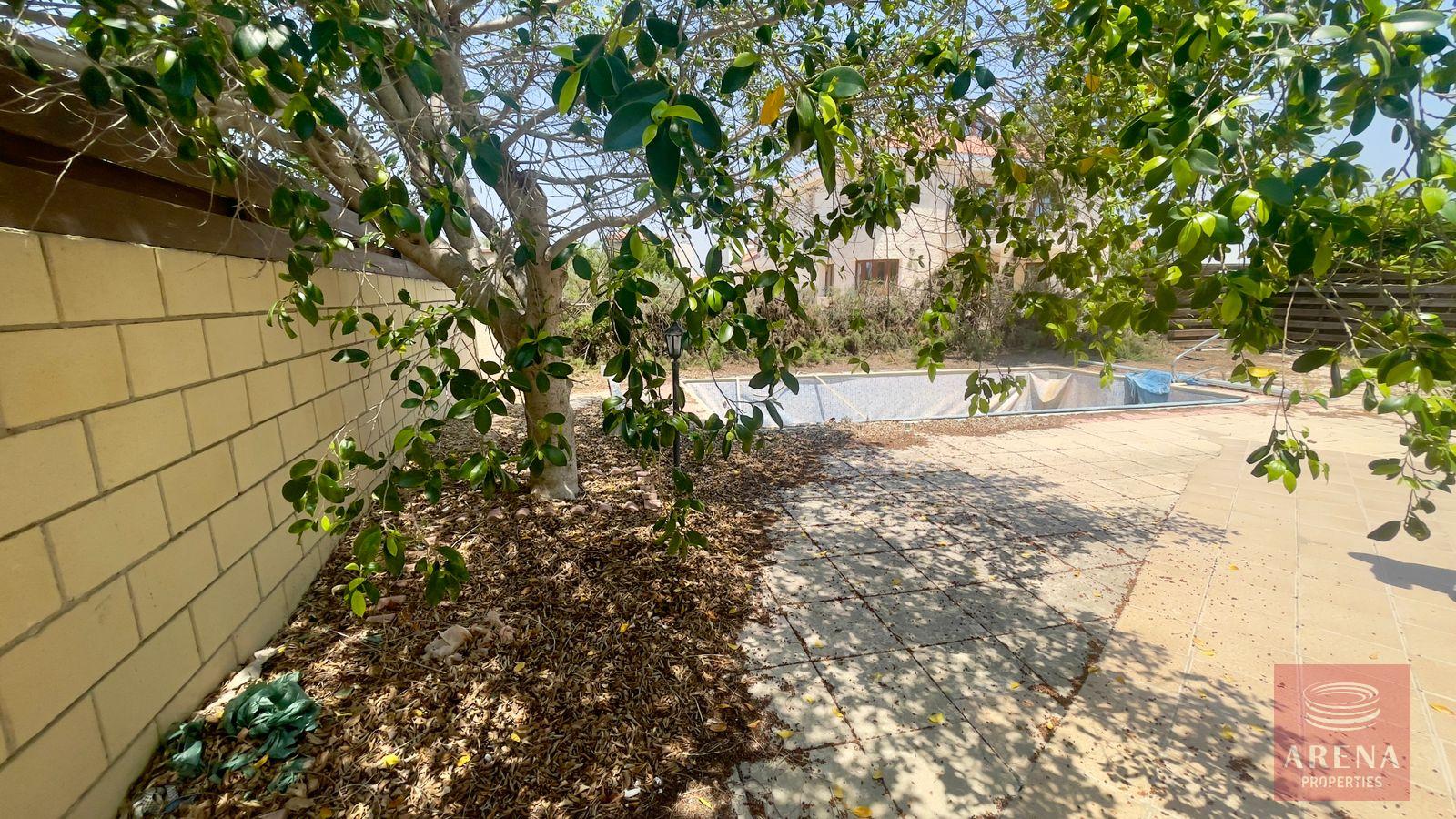 1-HOUSE-IN0OROKLINI9430-12