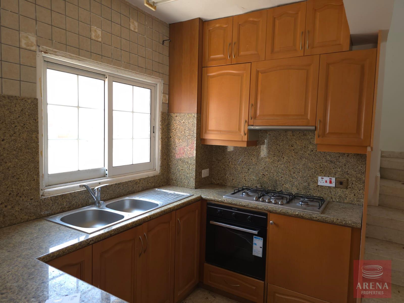 1-HOUSE-IN0OROKLINI9430-2