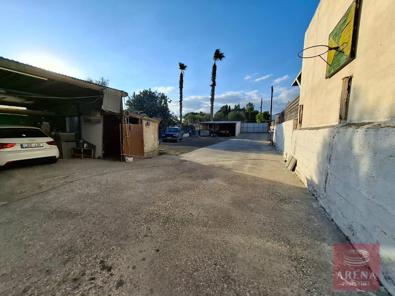 1-HOUSE-KITI-10298-6-3