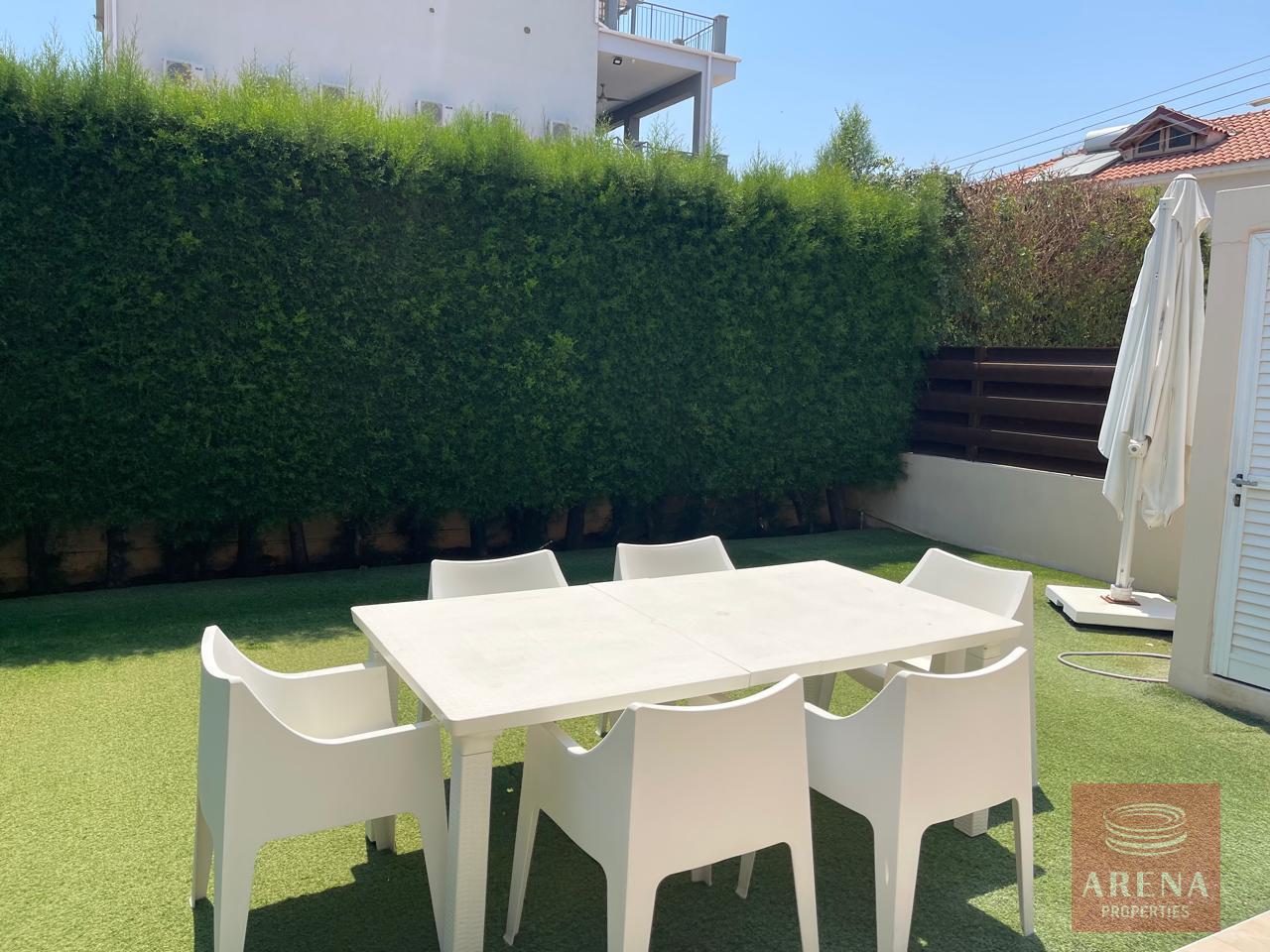 1-HOUSE-RENT-10051-12-3