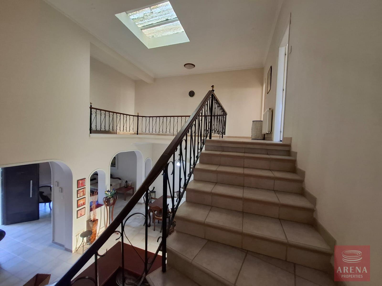 1-HOUSE-RENT-FANEROMENI-1009-14-2