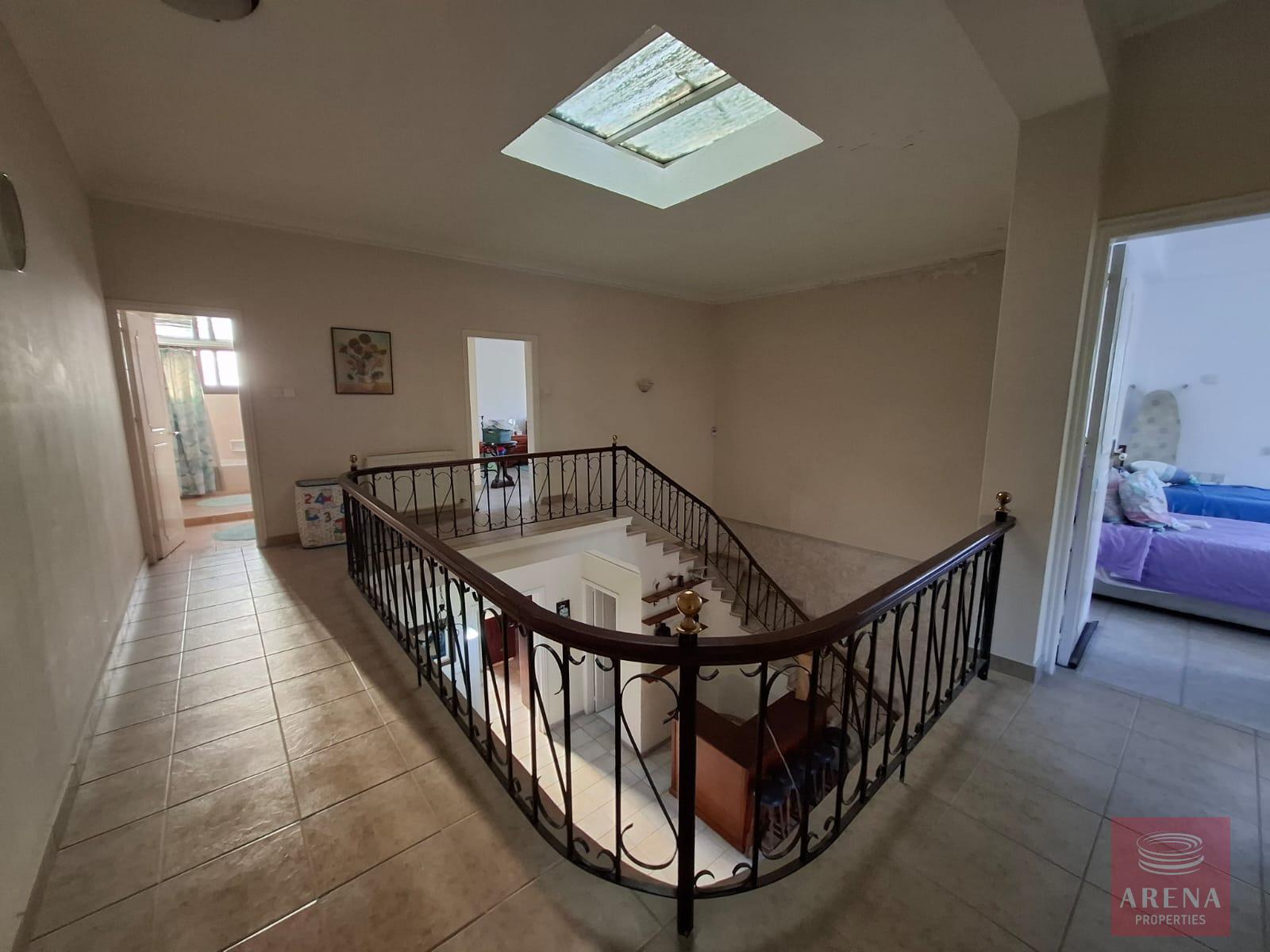 1-HOUSE-RENT-FANEROMENI-1009-16-2