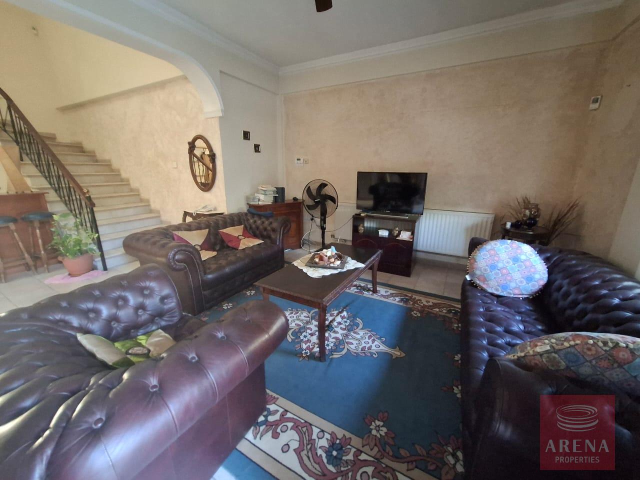 1-HOUSE-RENT-FANEROMENI-1009-4-2