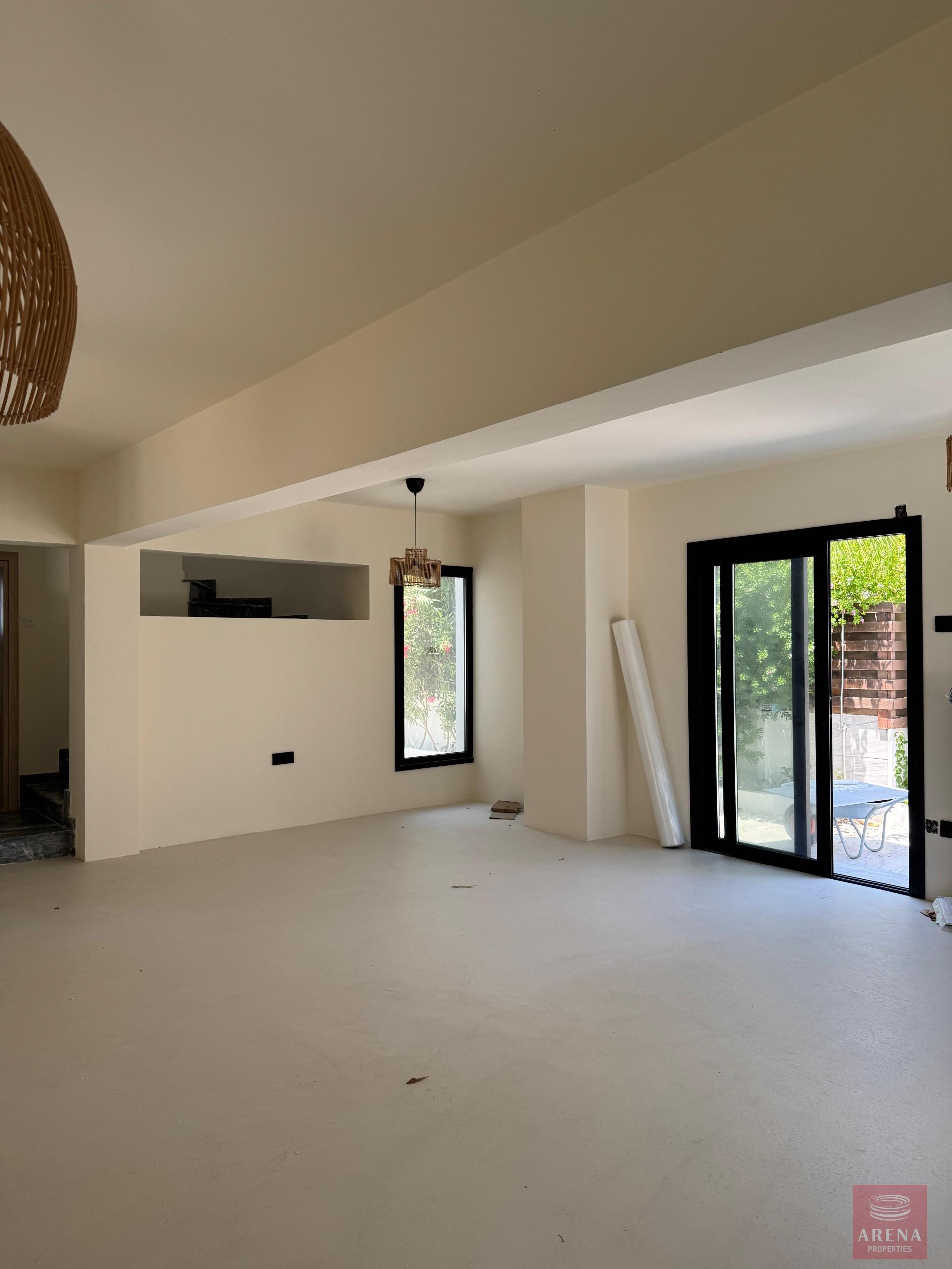 1-ID-9729-15-scaled-1