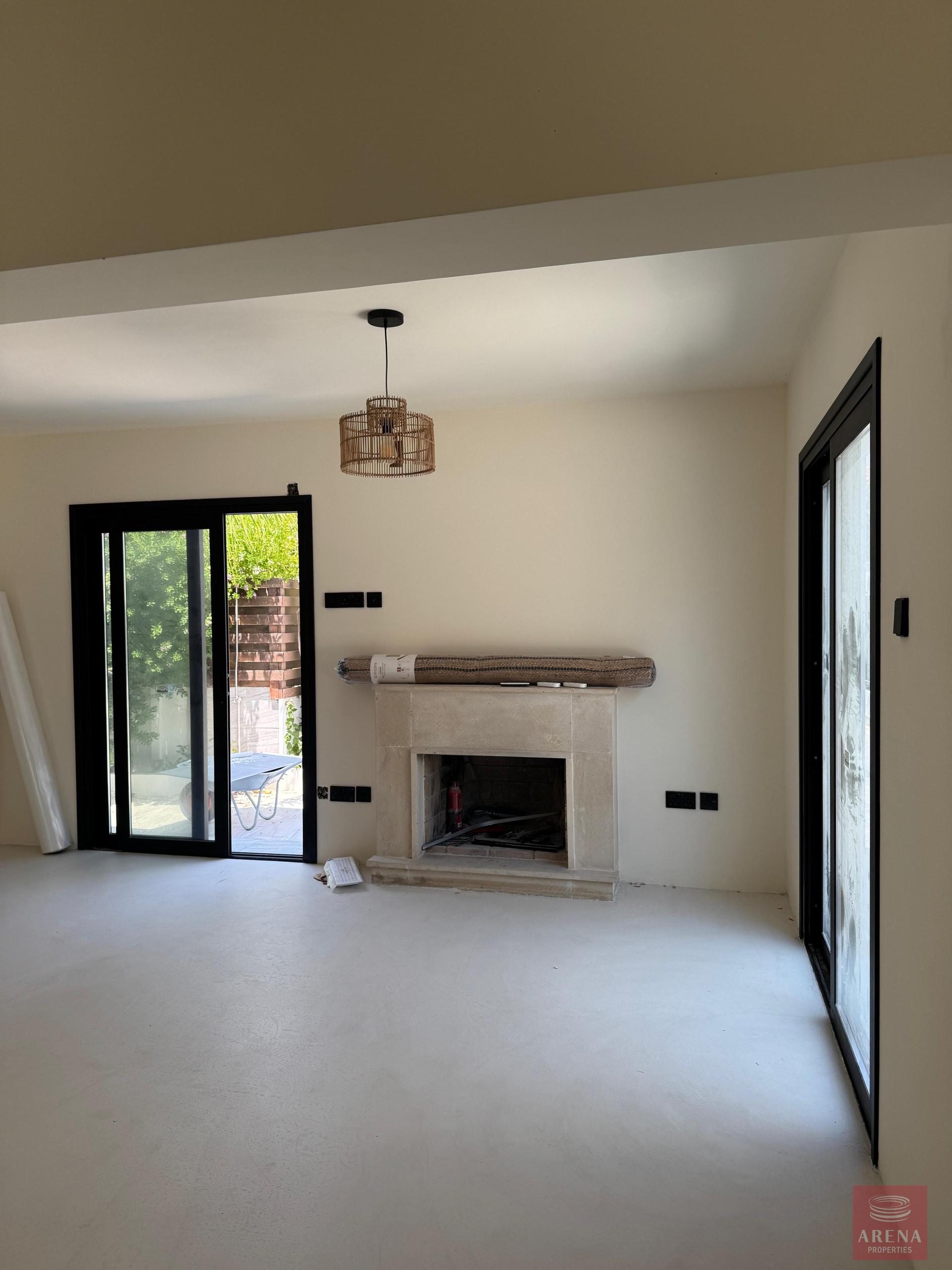 1-ID-9729-16-scaled-1