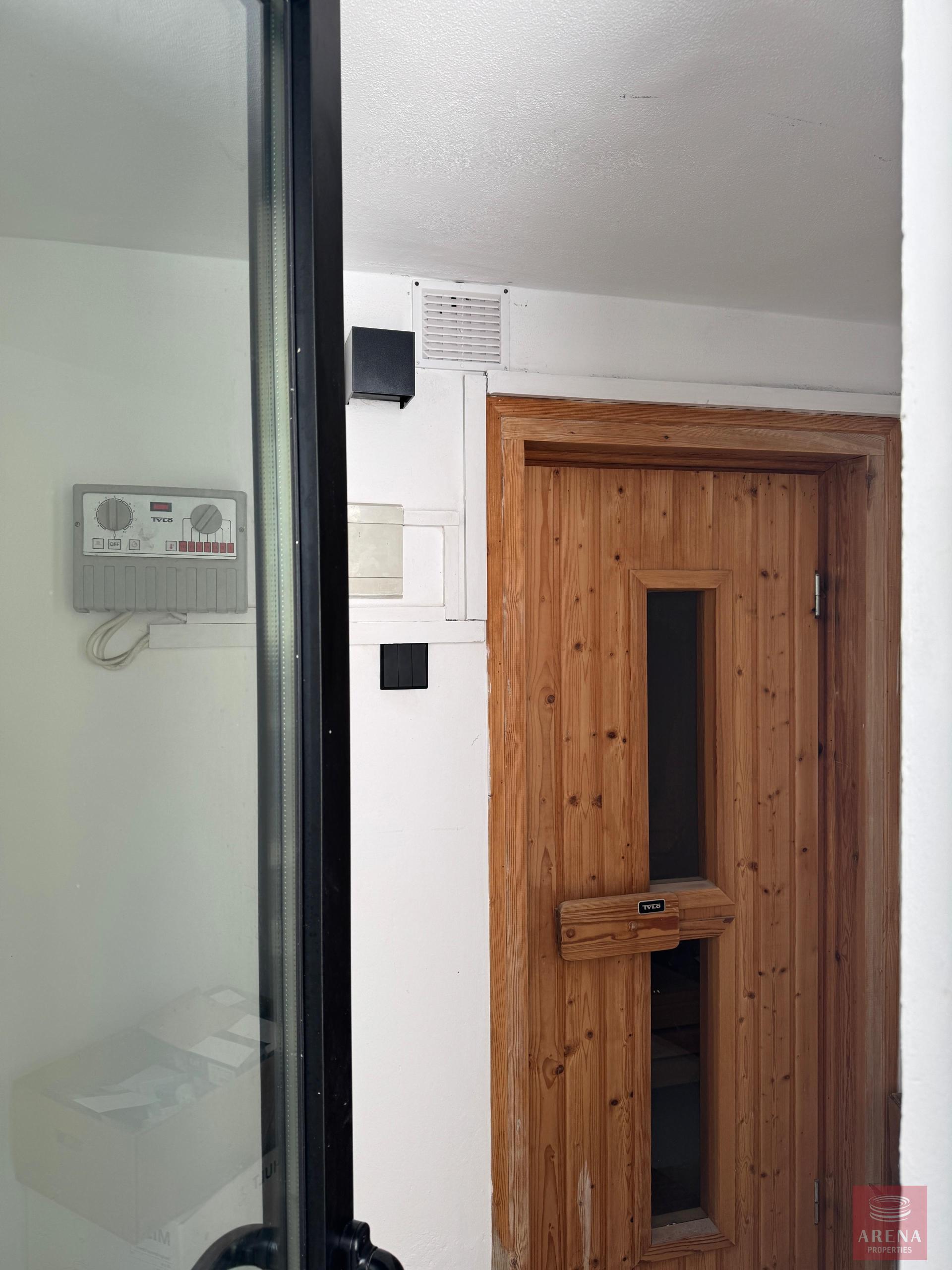 1-ID-9729-22-scaled-1