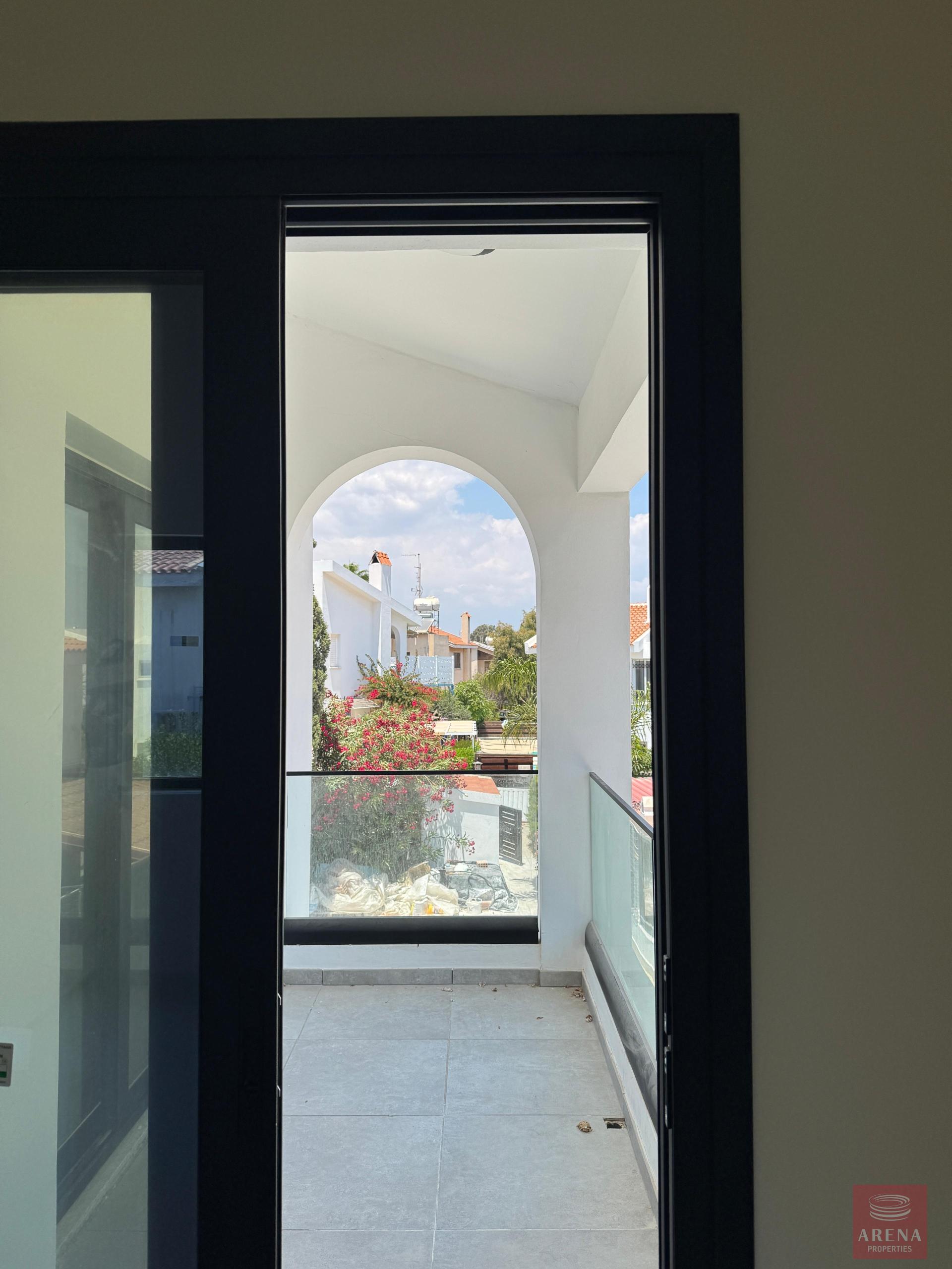 1-ID-9729-3-scaled-1