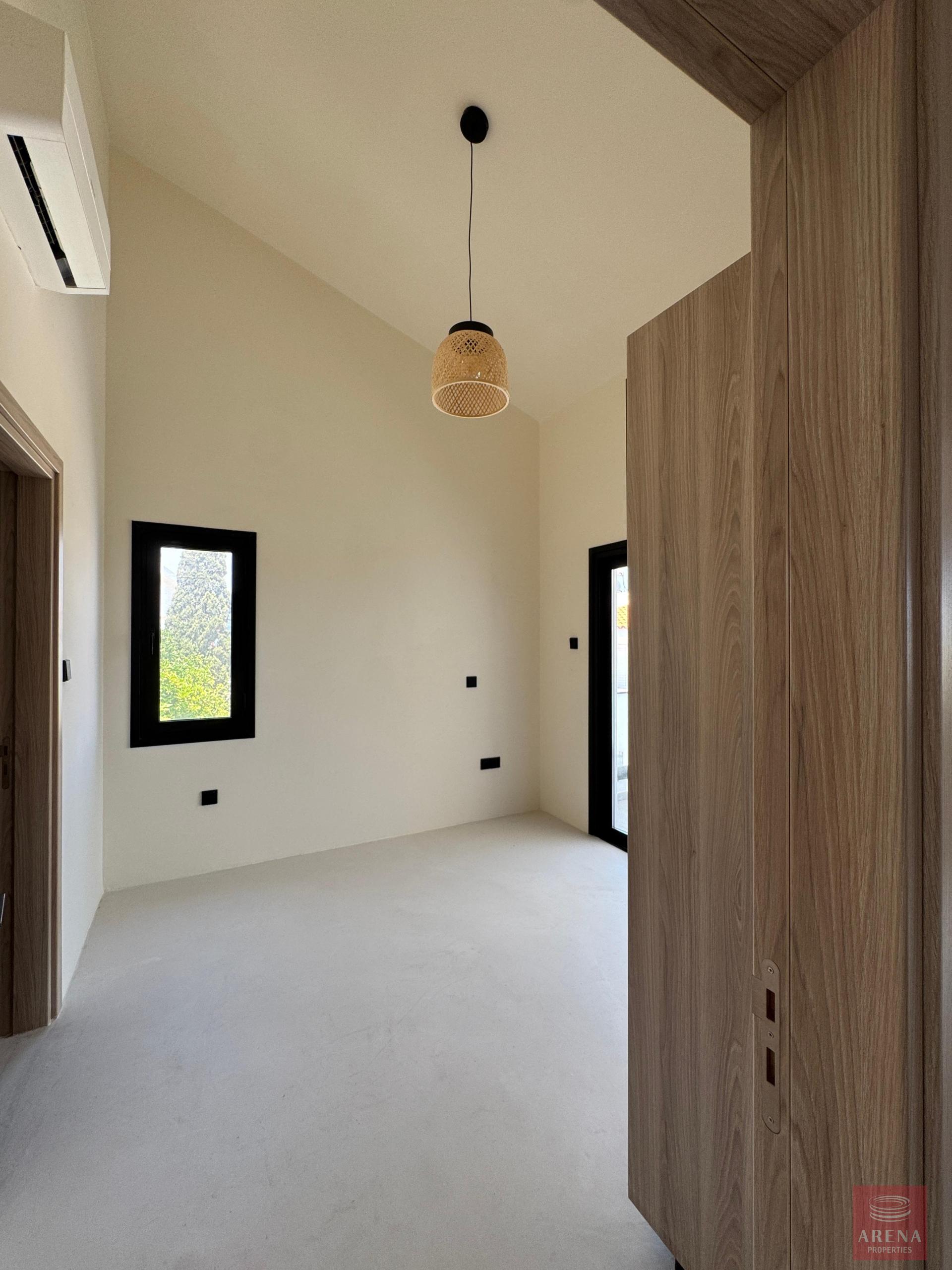 1-ID-9729-8-scaled-1