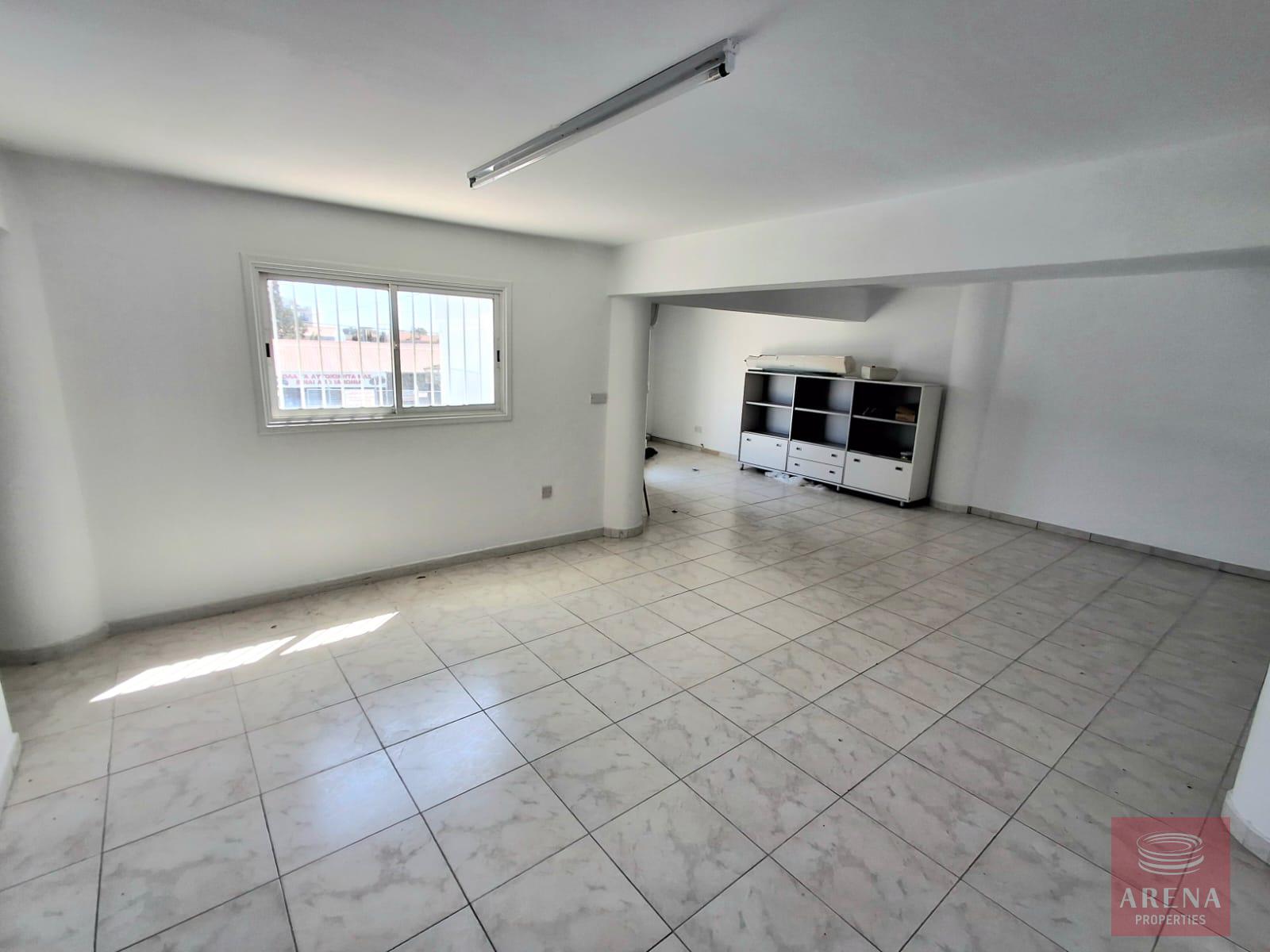 1-OFFICE-SPACE-FOR-RENT-9353-11