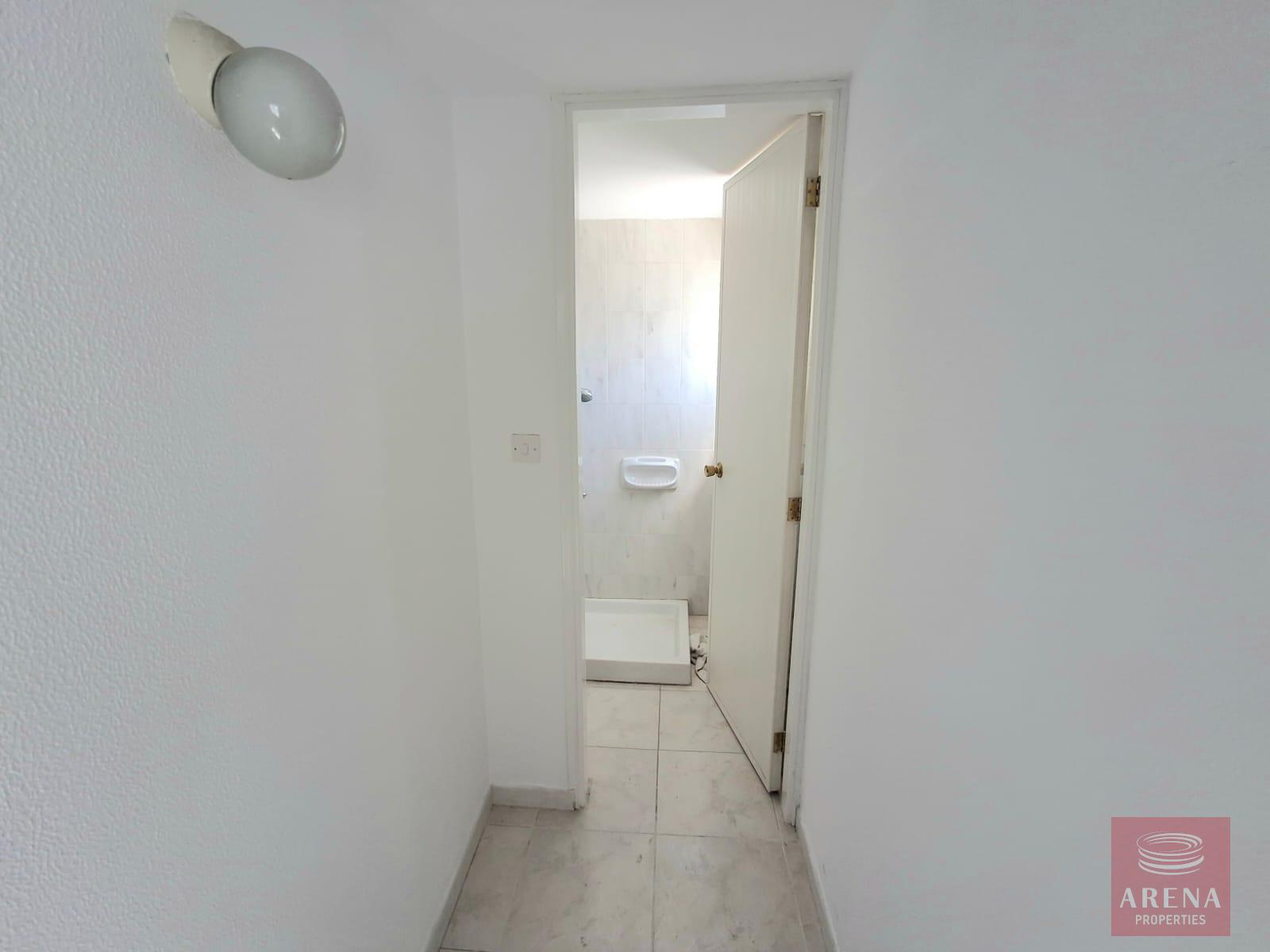 1-OFFICE-SPACE-FOR-RENT-9353-13