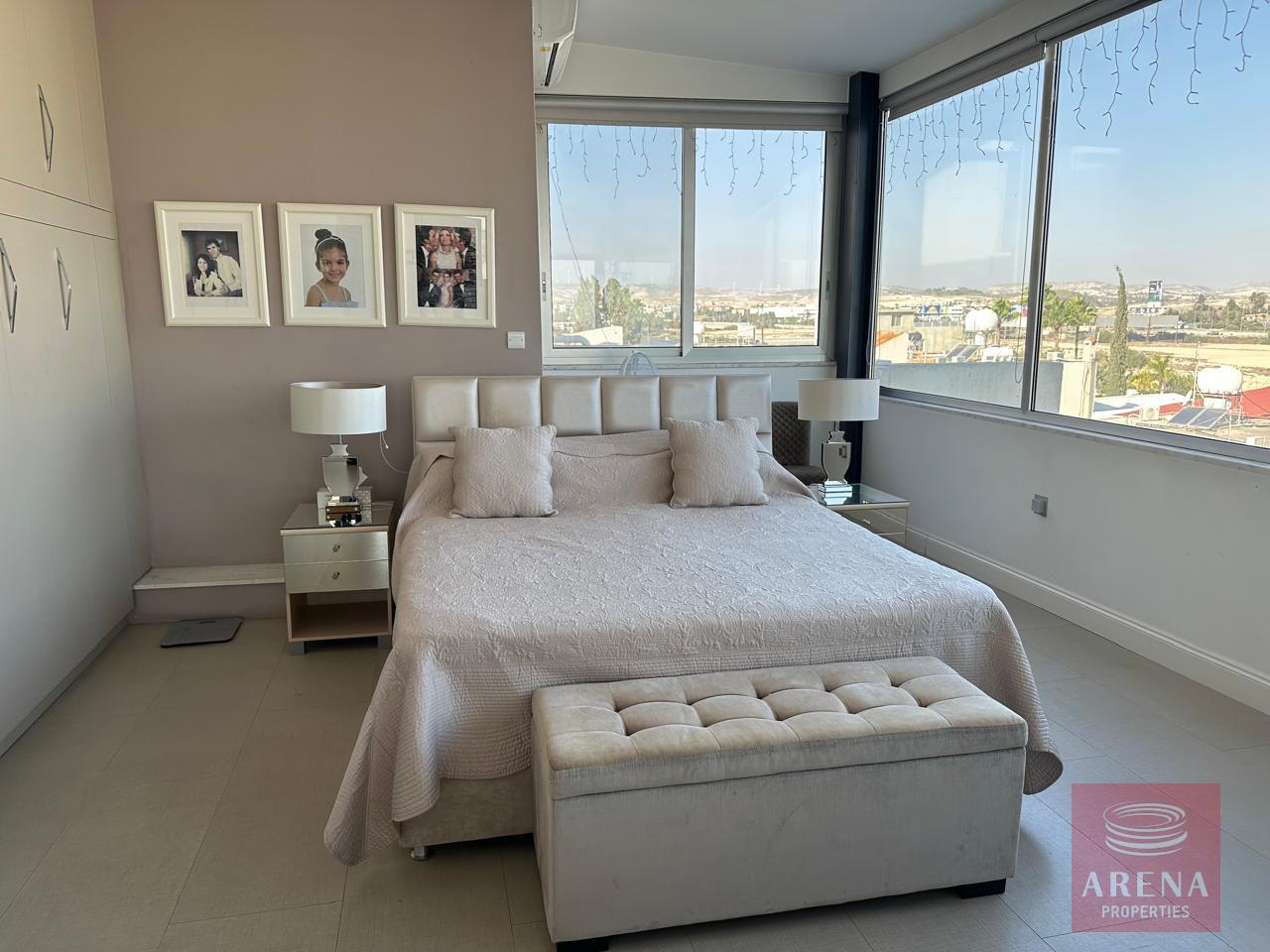 1-PENTHOUSE-ARADIPPOU-10484-15