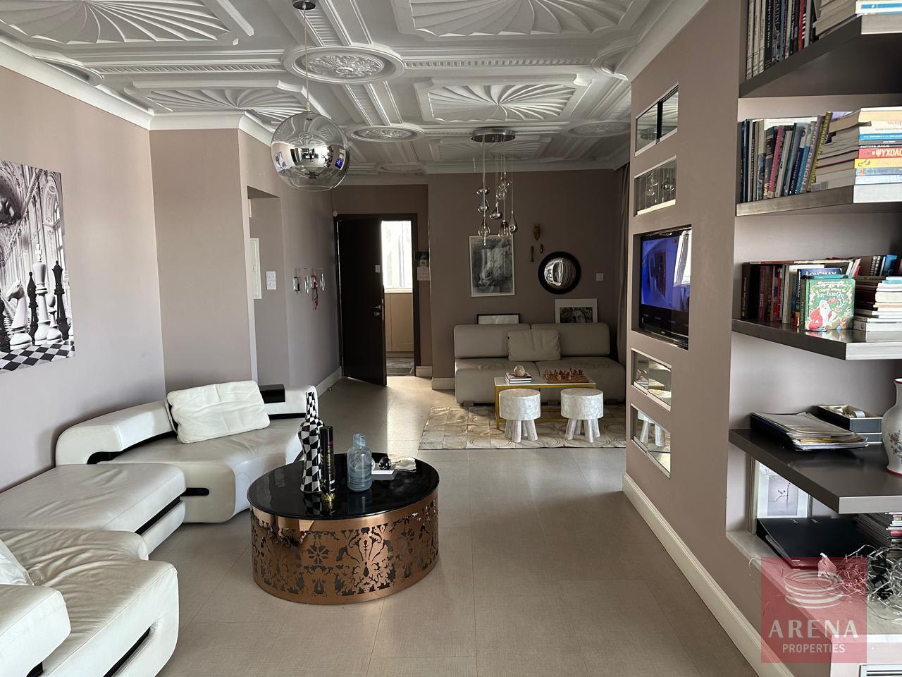 1-PENTHOUSE-ARADIPPOU-10484-17