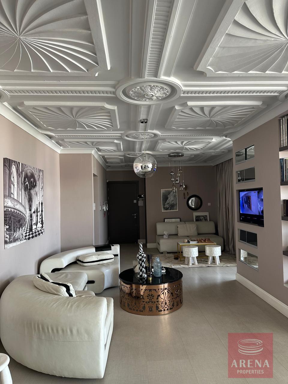 1-PENTHOUSE-ARADIPPOU-10484-30