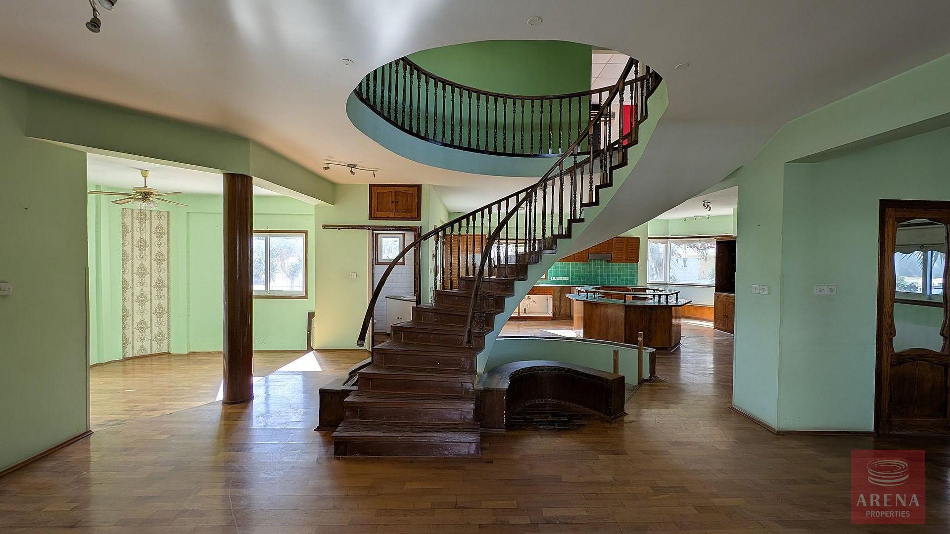 1-VILLA-ARADIPPOU-10341-10-3