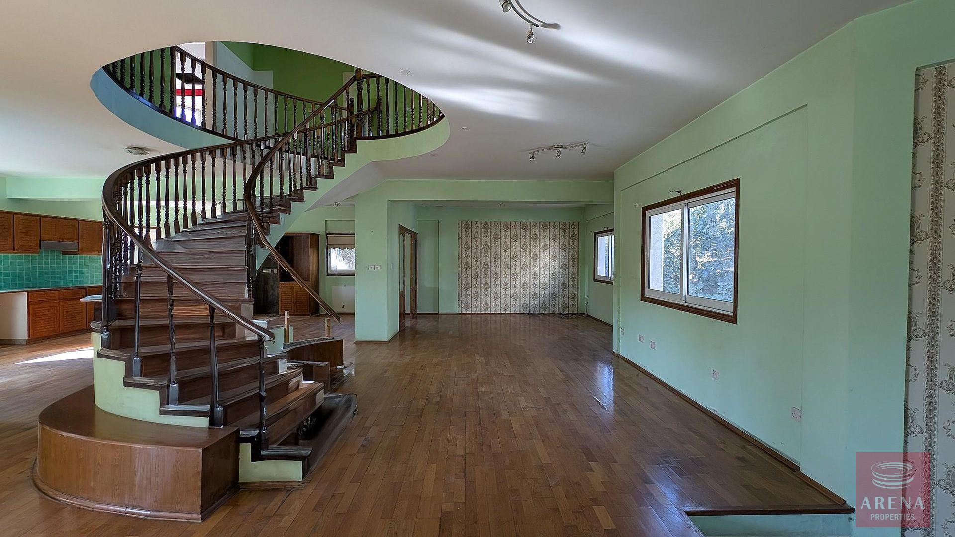 1-VILLA-ARADIPPOU-10341-11-3