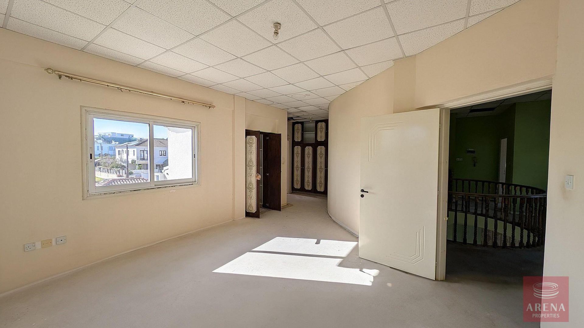 1-VILLA-ARADIPPOU-10341-16-3