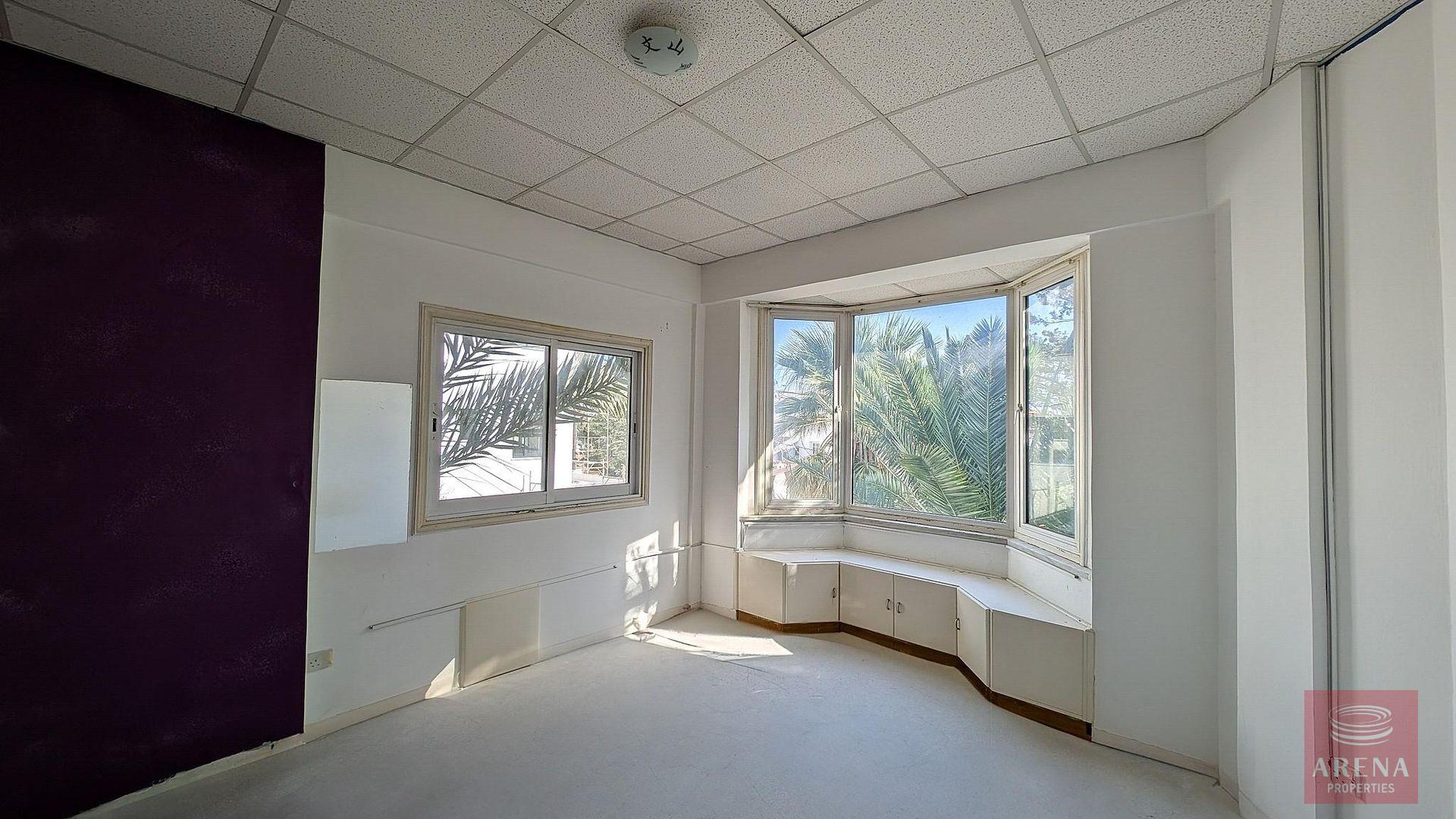 1-VILLA-ARADIPPOU-10341-19-3