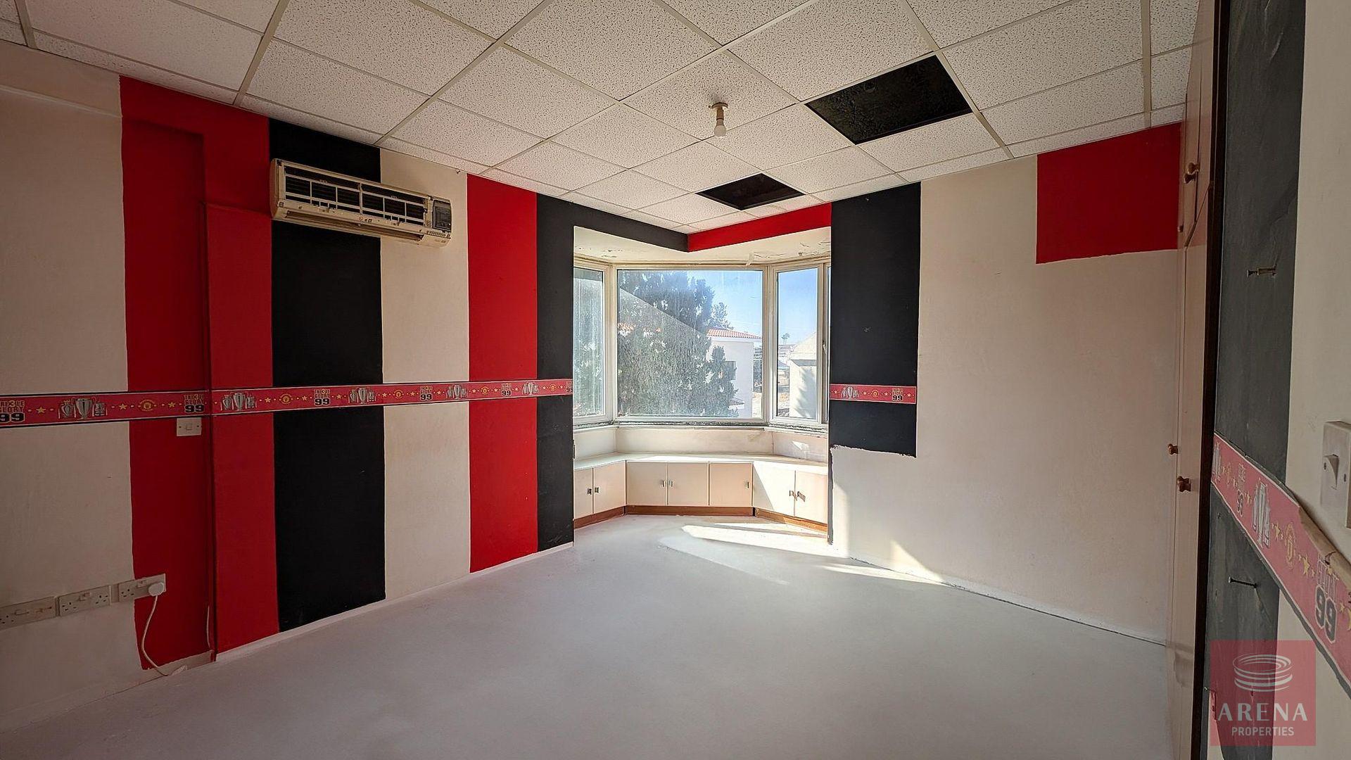 1-VILLA-ARADIPPOU-10341-22-3