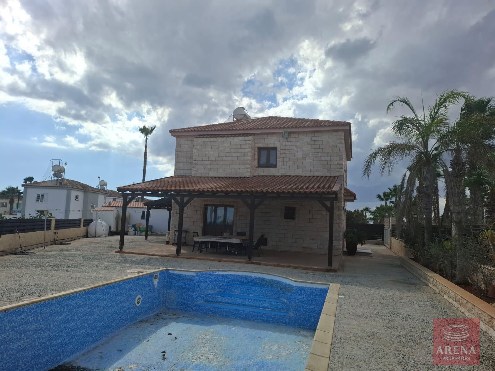 1-VILLA-AYIA-THEKLA-10250-1-3