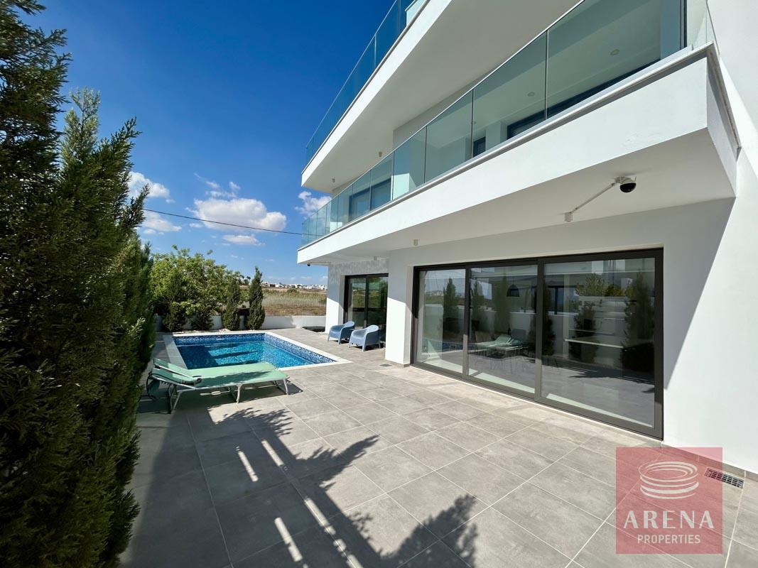 1-VILLA-DEKELIA-10377-27-7