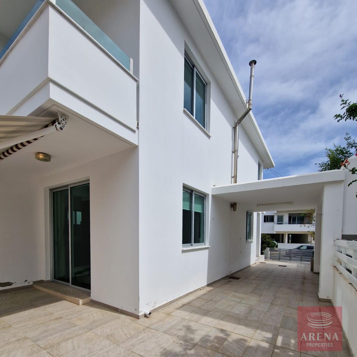 1-VILLA-FOR-RENT-9396-16