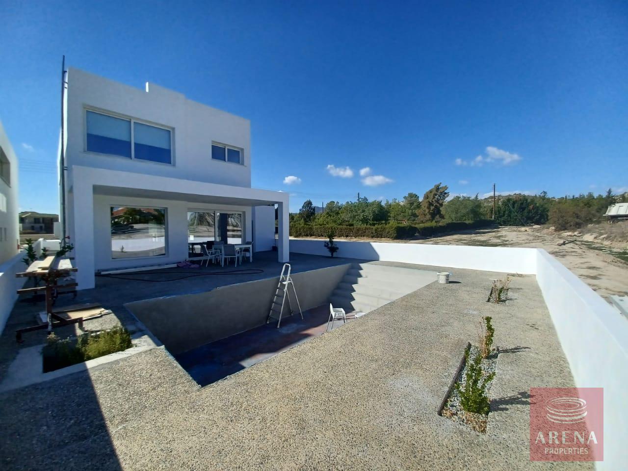 1-VILLA-FOR-RENT-ALETHRIKO-7606-2