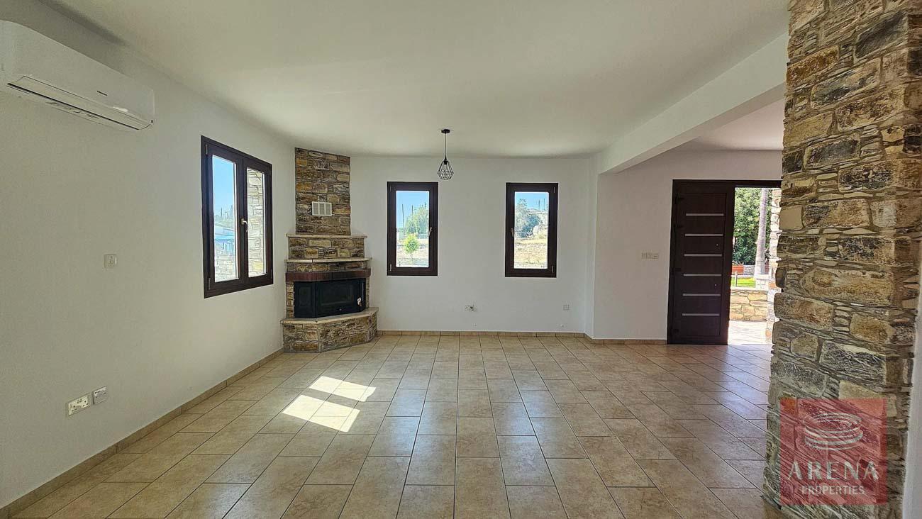 1-VILLA-IN-AGIA-ANNA-10440-13-2