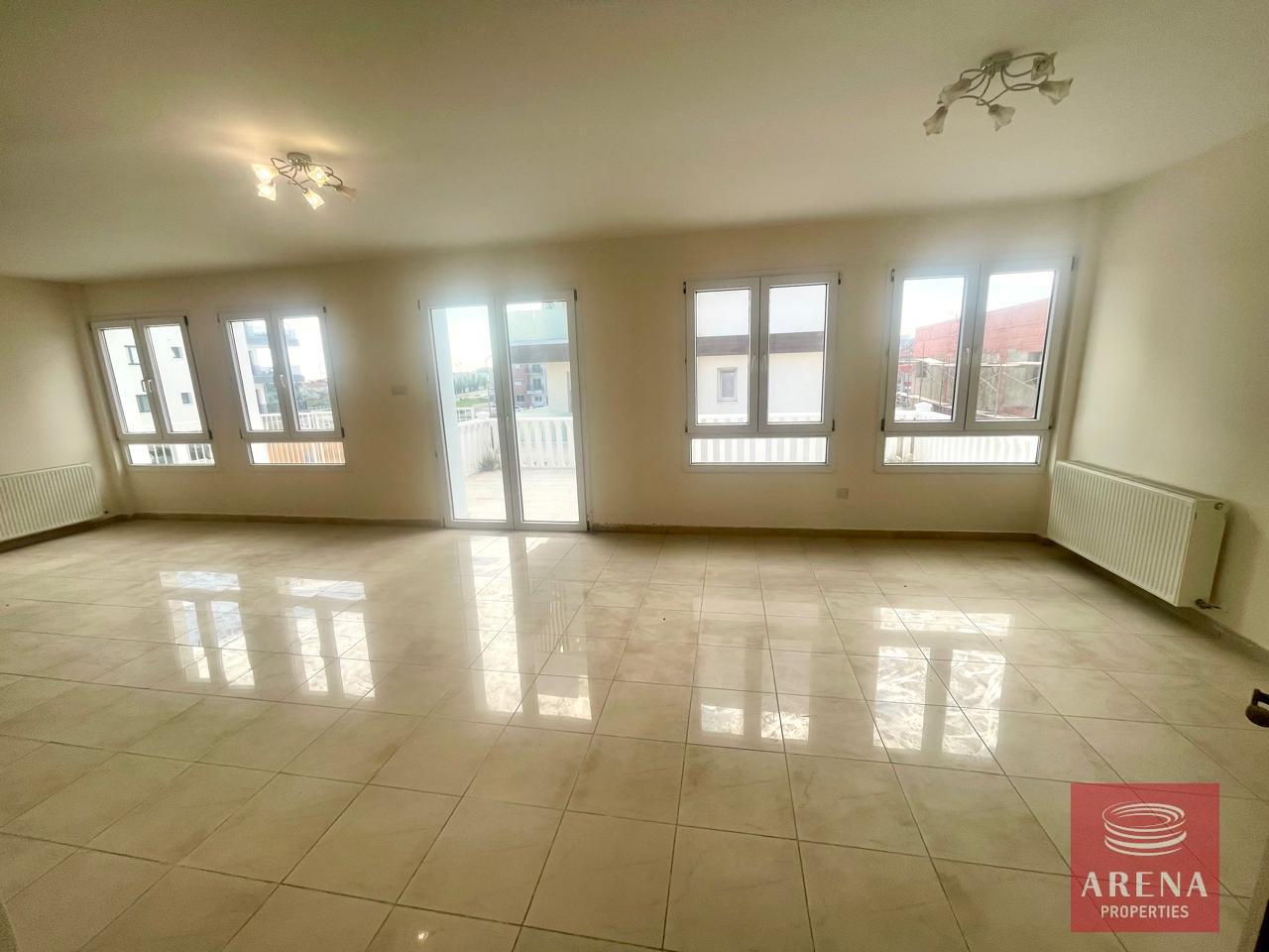 1-VILLA-IN-ARADIPPOU-9187-9