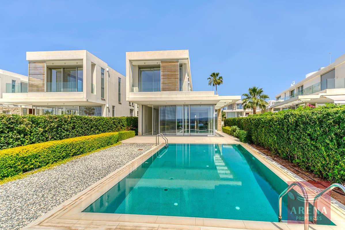 1-VILLA-IN-CORAL-BAY-9706-1