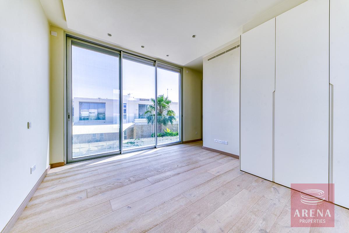 1-VILLA-IN-CORAL-BAY-9706-8