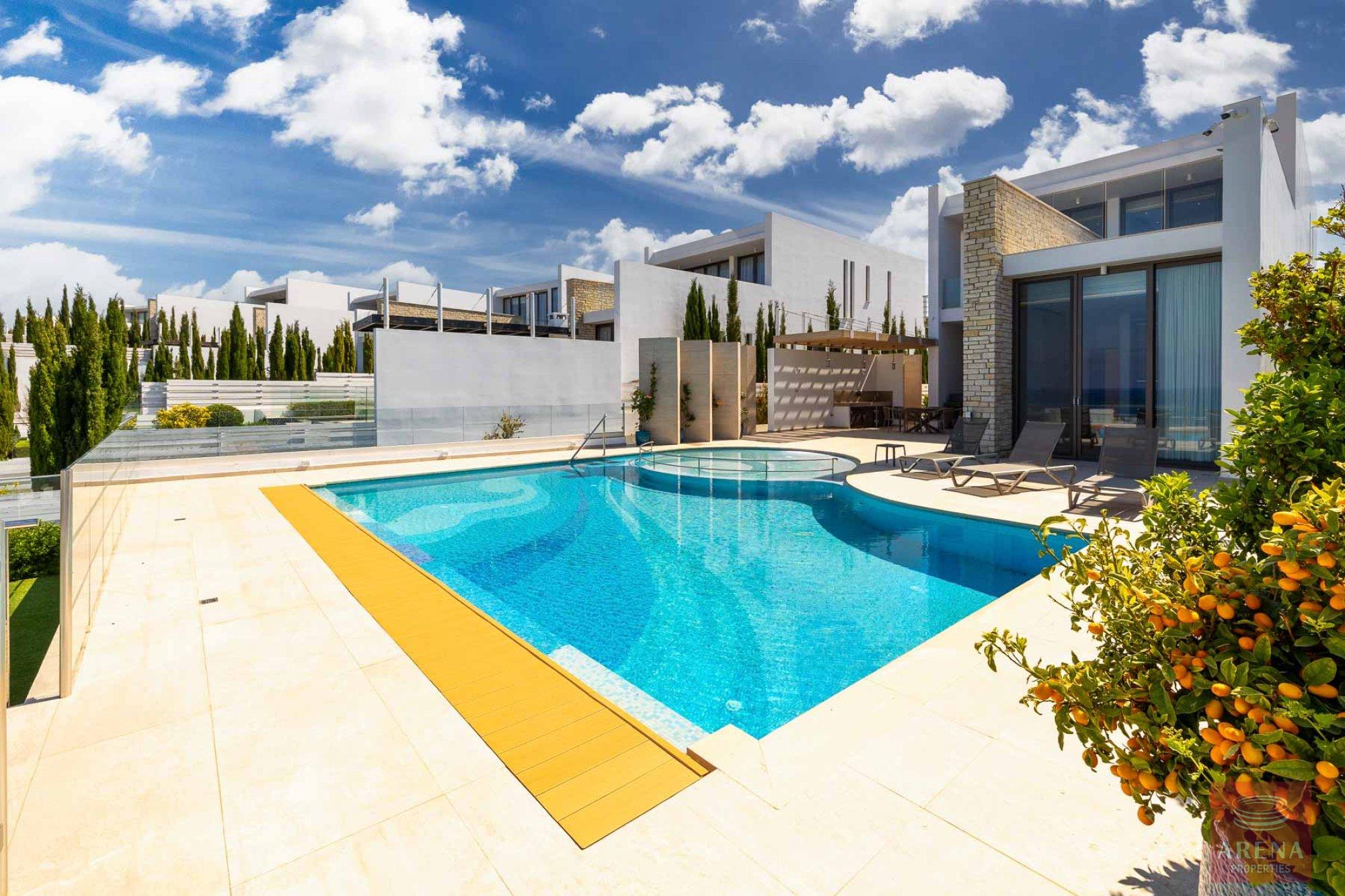 1-VILLA-IN-PEGEIA-9700-6